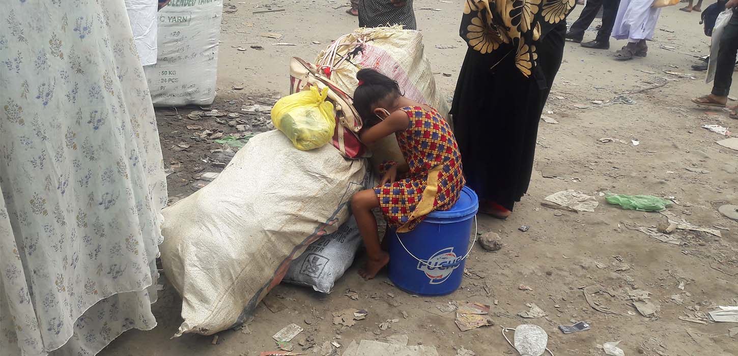 লকডাউন ‘আতঙ্কে’ রাজধানী ছাড়ছে মানুষ